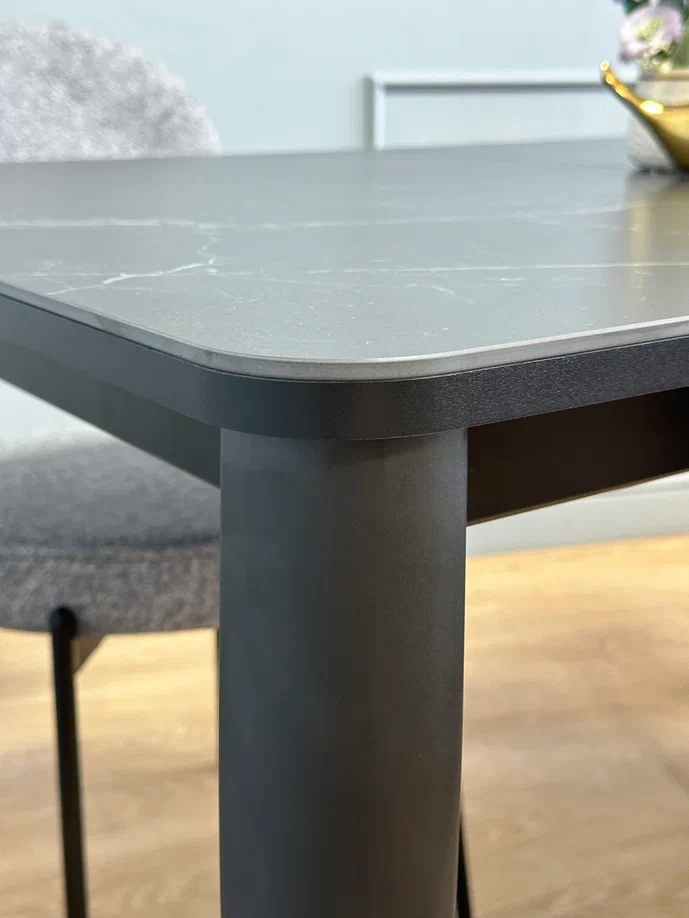 Обеденные столы - изображение №6 "Стол обеденный Стил раздвижной KS1200 черный/керамика мрамор черный"  на www.Angstrem-mebel.ru
