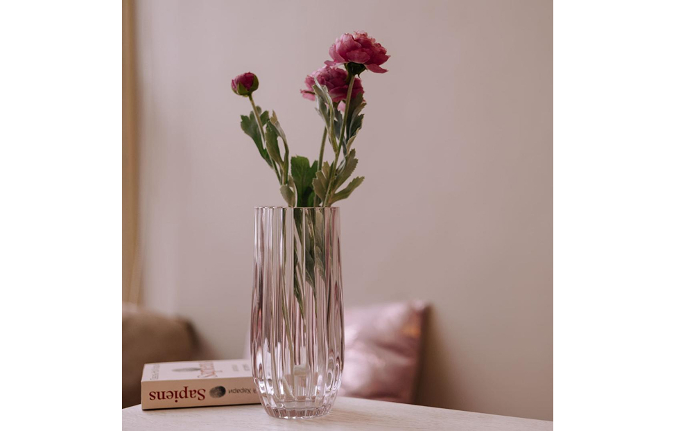 Вазы - изображение №4 "Декоративная ваза Fancy79 из рельефного стекла, пудровый "  на www.Angstrem-mebel.ru