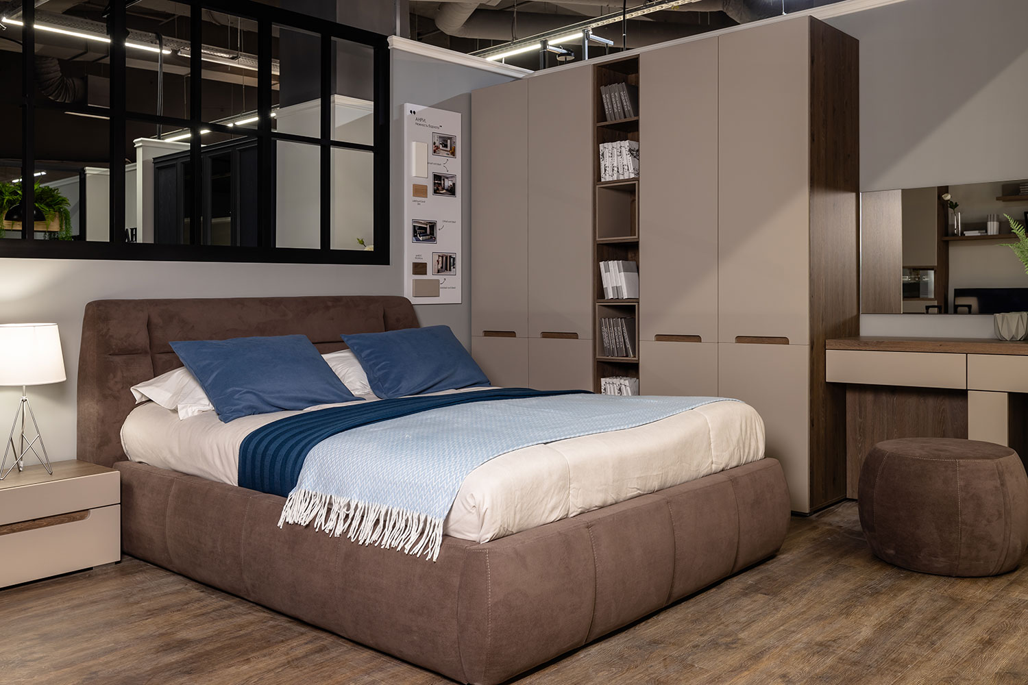 Шкафы платяные - изображение №7 "Шкаф Анри с комплектом полок"  на www.Angstrem-mebel.ru