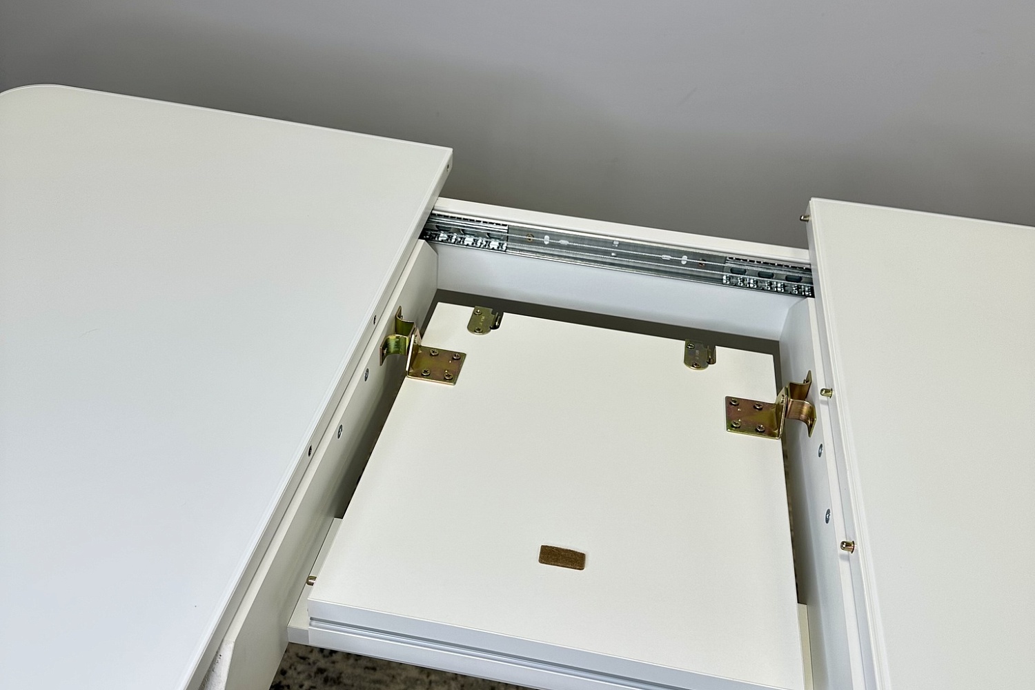 Обеденные столы - изображение №6 "Стол обеденный Орпен опоры белый/столешница белый глянец"  на www.Angstrem-mebel.ru