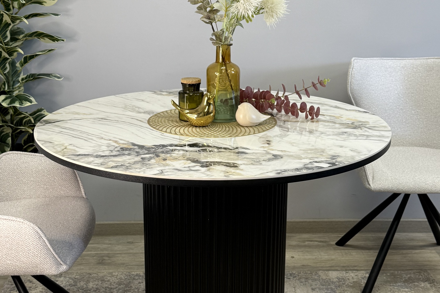 Обеденные столы - изображение №9 "Стол Галло обеденный керамика/гранит арктический глянец"  на www.Angstrem-mebel.ru